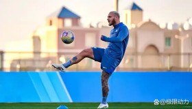 曼城哈兰德帽子戏法助球队2-0胜那不勒斯，德布劳内换人调整战术显奇效